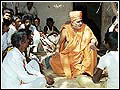 HDH Pramukh Swami Maharaj with Tribals