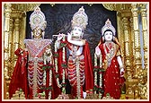 Shri Harikrishna Maharaj and Shri Radha Krishna Dev 