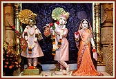 Lord Harikrishna Maharaj and Radhakrishna Dev