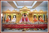 The sinhasan with murtis of Shri Akshar Purushottam Maharaj and Guru Parampara