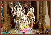 Shri Shiv Parvati and Shri Ganapatiji