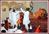 Yuvaks dance as saints sing 'Anand No Rang Dholo ' 




 