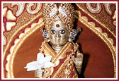 Everyday Lord Harikrishna Maharaj was adorned with elegant 'Vagha' (costumes) prepared by devotees