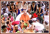 The tribal  youths seek Swamishri's blessings