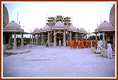 While paying a visit to the mandir, Swamishri keenly ascertains details and facts about the construction and makes suggestions wherever necessary 