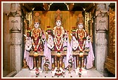 Shri Dham, Dhami and Mukta