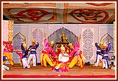 Balaks perform a welcome dance for Swamishri