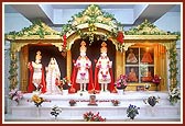 Murtis of Akshar Purushottam Maharaj, Radha Krishana Dev and Guru Parampara