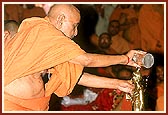 Swamishri performs the first panchamrut abhishek of Nilkanth Varni