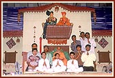 Kishores, who performed the drama 'Khoj', with Swamishri