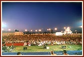 Devotees and well-wishers during the Kirtan concert 