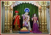 Shri Harikrishna Maharaj and Shri Shri Radha Krishna Dev