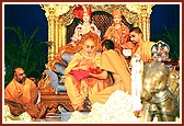 Swamishri inaugurates 'The Ramayan'
