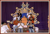 BAPS youths of Vadodara with Swamishri after their cultural presentation 