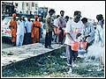 Spraying disinfectants to prevent spread of the plague, Surat 1994