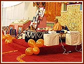 Swamishri, may you live for a hundred years! Birthday cards and wishes from all over the world