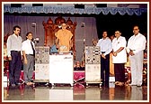 Presentation to V.S. Hospital, Amdavad