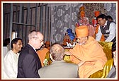 Pujya Mahant Swami meets some of the invited guest