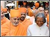President of India H.E. A.P.J. Abdul Kalam and Swamishri celebrates BAPS Bal Suvarna Mahotsav, Gandhinagar, India