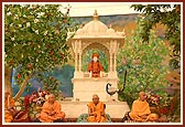 (L to R) Pujya Tyagvallabh Swami, Pujya Kothari Swami, Pujya Mahant Swami 