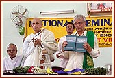 Dr. V.R. Panchmukhi inaugurates Narad Pancharatra Samkarshana Samhita