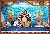 Melodious kirtan aradhana performance by sadhus