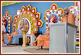 Bhaktavatsal Swami delivers a welcome speech