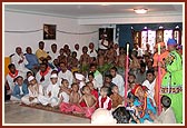 Bal mandal performs a drama during Swamishri's breakfast