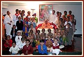 Bal mandal with Swamishri