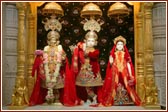 The sacred images of Harikrishna Maharaj and Radha Krishna Dev