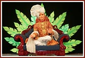 The murti of Bhagwan Swaminarayan in the National Family Shibir
