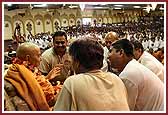 Swamishri blesses devotees of the South East region