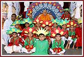 Swamishri with the young children