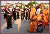 The Akshar Dhwani Band plays for Swamishri as he goes for darshan in the Mandir 