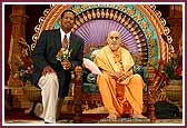Swamishri with Grady Prestage, Commissioner of Fort Bend County  
