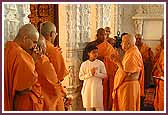   Swamishri has darshan in the Mandir 