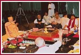Vishwashanti Mahayagna commences in the presence of sadhus and devotees