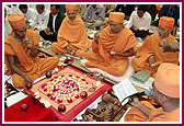  Pujya saints perform the mahapuja rituals  