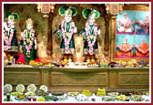 Annakut offered to Shri Akshar Purushottam Maharaj, Shri Radha Krishna dev and Guruparampara