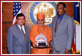  The Consulate General of India Mr.Wangdi, Swamishri and Mayor Lee P. Brown 