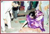 More than 3000 devotees participated in the Vedic rituals. Everyone had a chance to place their ceremonial bricks into the foundation