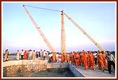 The giant crane on site