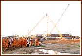 Swamishri takes a round on site