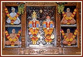 Shri Akshar Purushottam Maharaj and Guru Parampara at the Swaminarayan Mandir, Nagpur