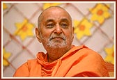 Swamishri during the Satsang Shibir in Pachmarhi