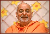 Swamishri during the Satsang Shibir in Pachmarhi