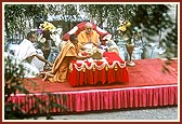 During the offering of thal to Thakorji