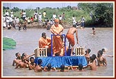 Finally, Swamishri returns to the river bank  